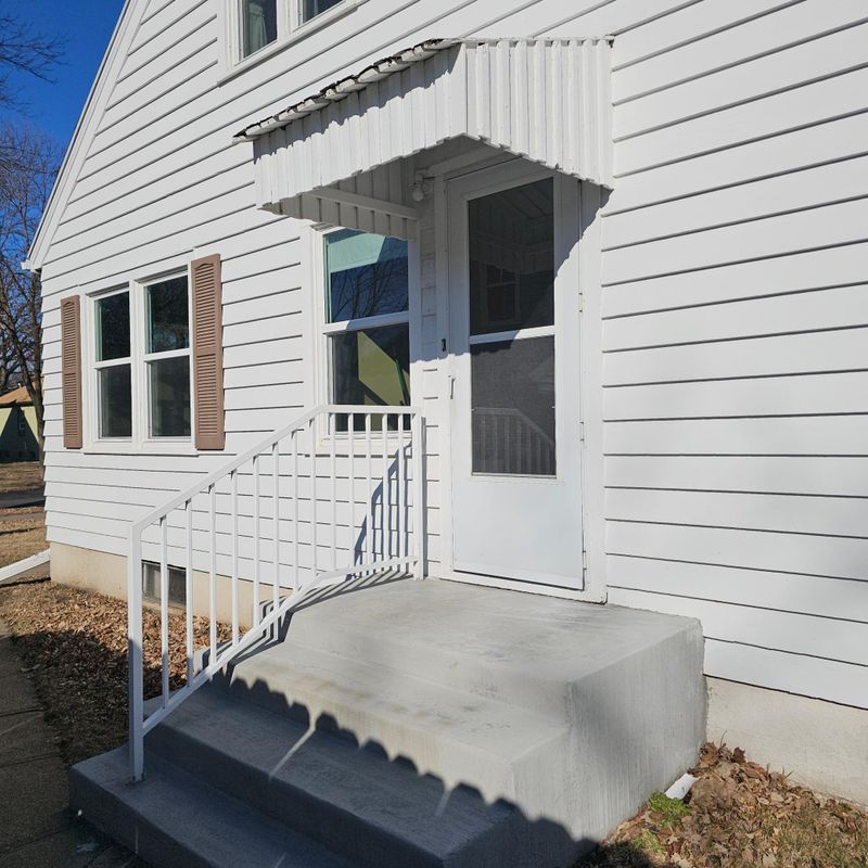 206 4th Ave NE, Saint Cloud, MN 56304