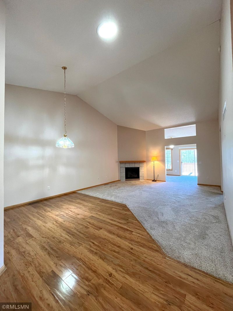 17256 Deerfield Dr SE, Prior Lake, MN 55372