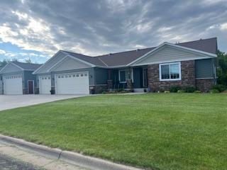 1989 Peach Dr NE, Sauk Rapids, MN 56379