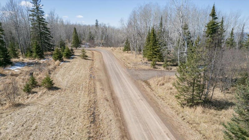 10421 E Devries Rd, Poplar, WI 54864