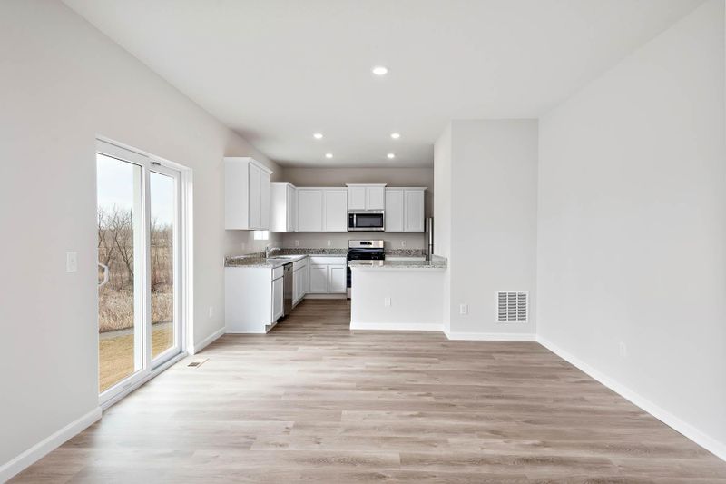 160 Summerfield Dr, Waverly, MN 55390
