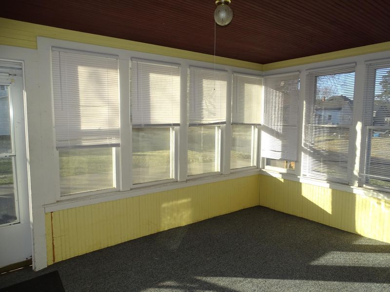 604 5th Ave E, Durand, WI 54736