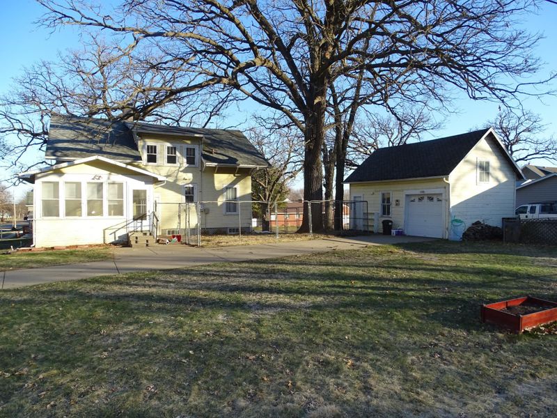 604 5th Ave E, Durand, WI 54736