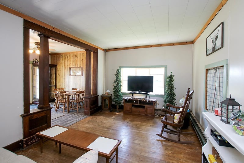 131 2nd St NE, Buffalo Lake, MN 55314