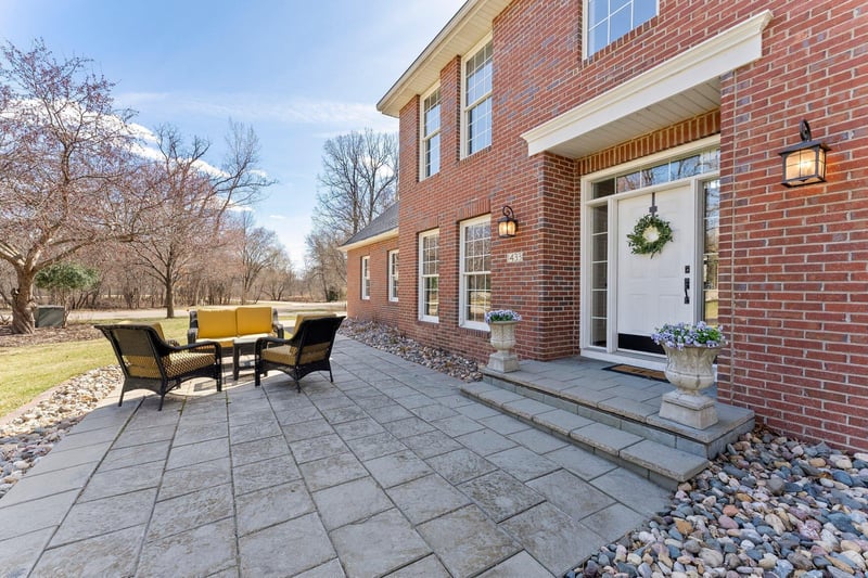 1433 Pheasant Hills Dr, Lino Lakes, MN 55038