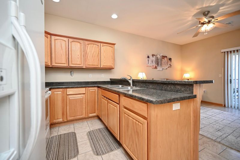 3505 7th St #E, Winona, MN 55987