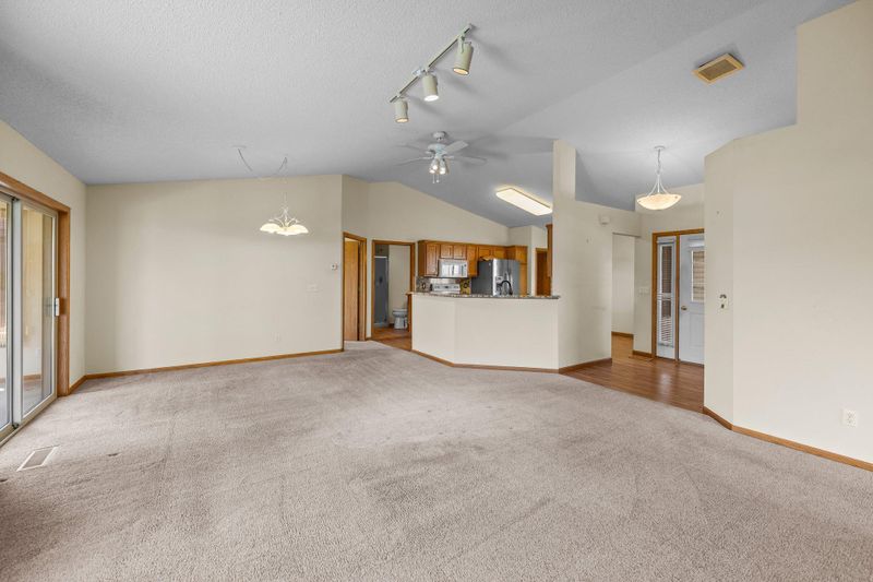 20511 Harvest Cir, Rogers, MN 55374