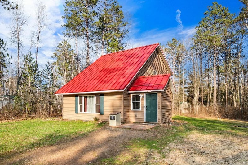 38147 Thornbury Way, Sturgeon Lake, MN 55783