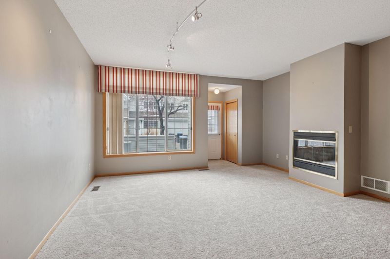 538 Lovell Ave #7, Roseville, MN 55113