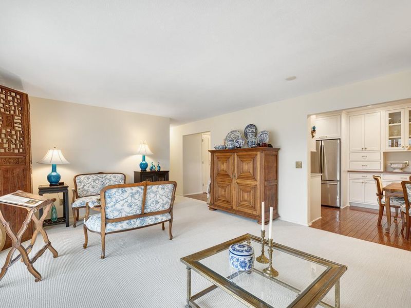 4360 Brookside Ct #303, Edina, MN 55436