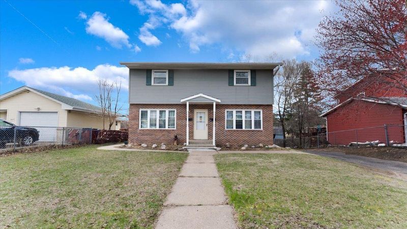 1525 Clarence St, Saint Paul, MN 55106