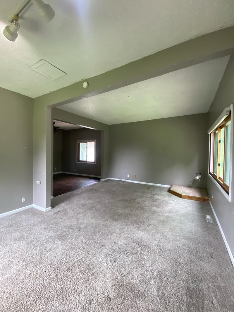 104 NE 3rd St, Buffalo Lake, MN 55314