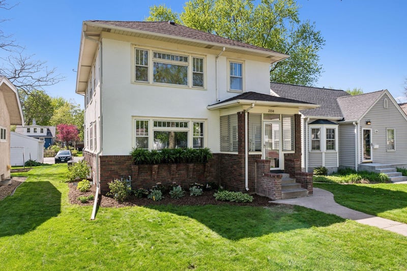 2334 Benjamin St NE, Minneapolis, MN 55418