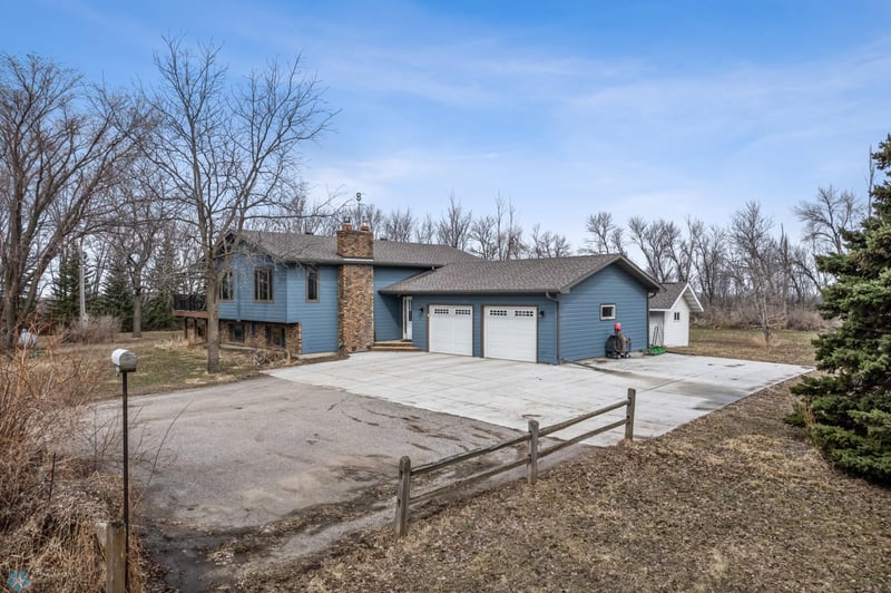 6272 130th Ave S, Sabin, MN 56580