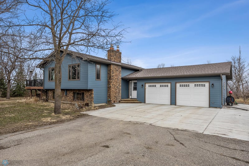 6272 130th Ave S, Sabin, MN 56580