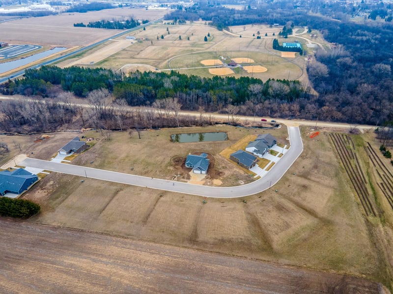 592 Kodiak Dr NW, Stewartville, MN 55976