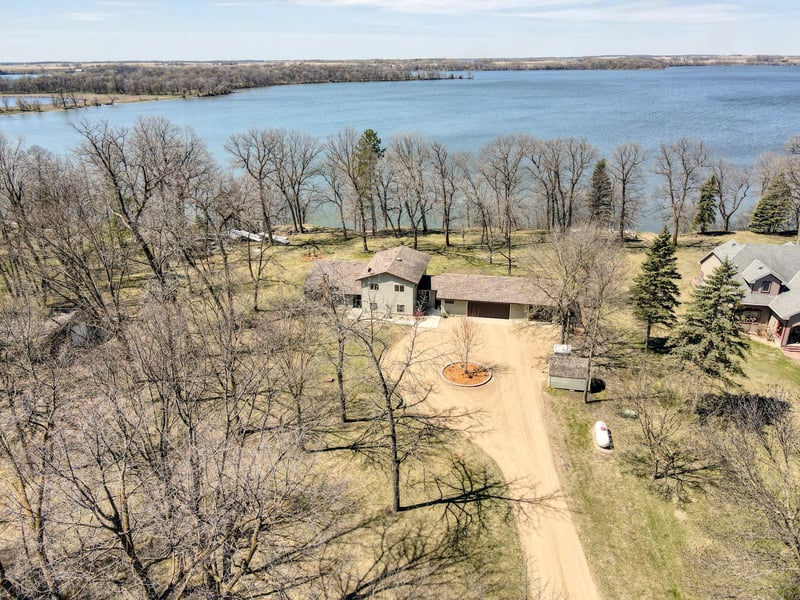 21630 62nd St NW, Sunburg, MN 56289