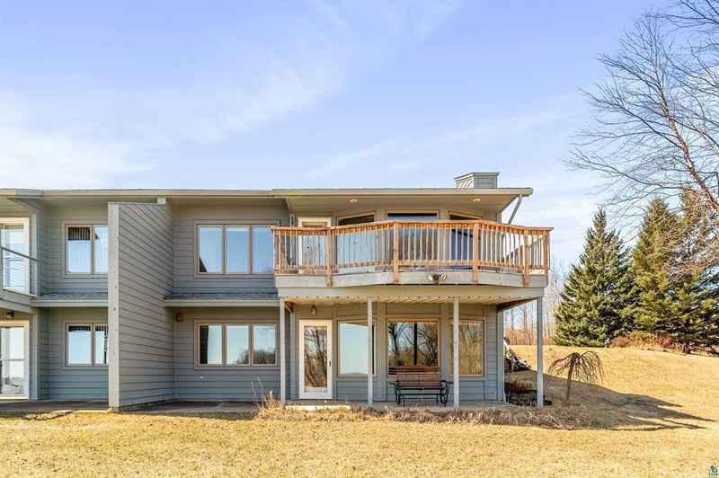 8024 E Spirit Cove Dr, Duluth, MN 55807