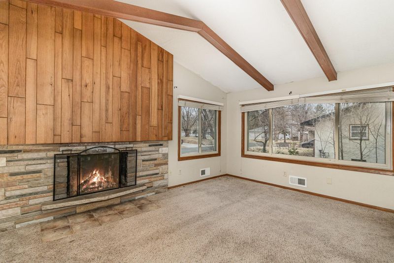 2237 Knoll Dr, Mounds View, MN 55112