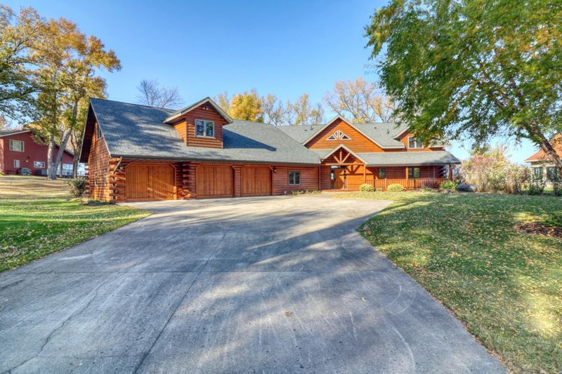 33693 Pickerel View Dr, Richville, MN 56576