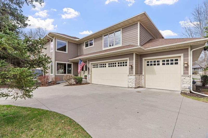 17403 Sanctuary Dr, Wayzata, MN 55391