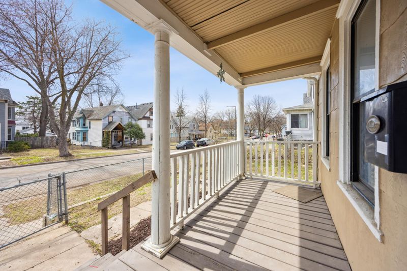 957 Euclid St, Saint Paul, MN 55106