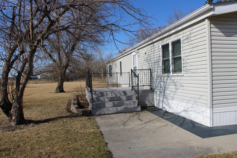 735 1st St S, Middle River, MN 56737