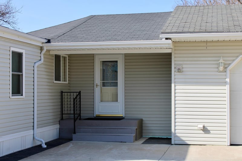735 1st St S, Middle River, MN 56737