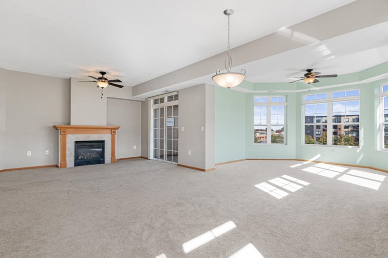 2550 38th Ave NE #313, Saint Anthony, MN 55421
