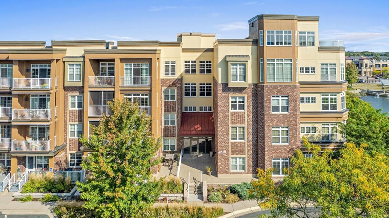 2550 38th Ave NE #313, Saint Anthony, MN 55421