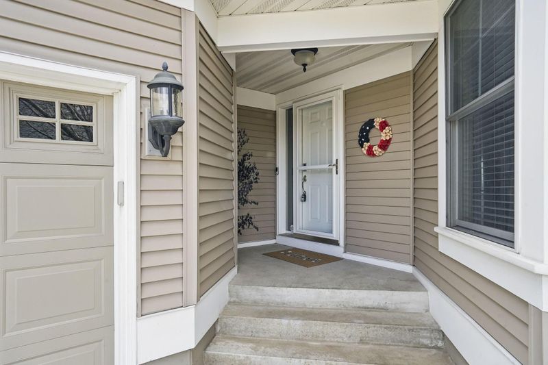 7035 Waterstone Ln, Woodbury, MN 55125