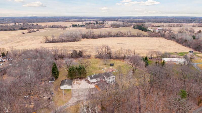 34115 Malmberg Ave, Lindstrom, MN 55045