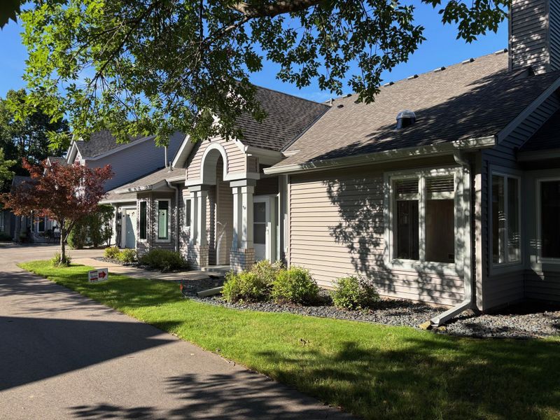 2548 Sumac Rg, White Bear Lake, MN 55110