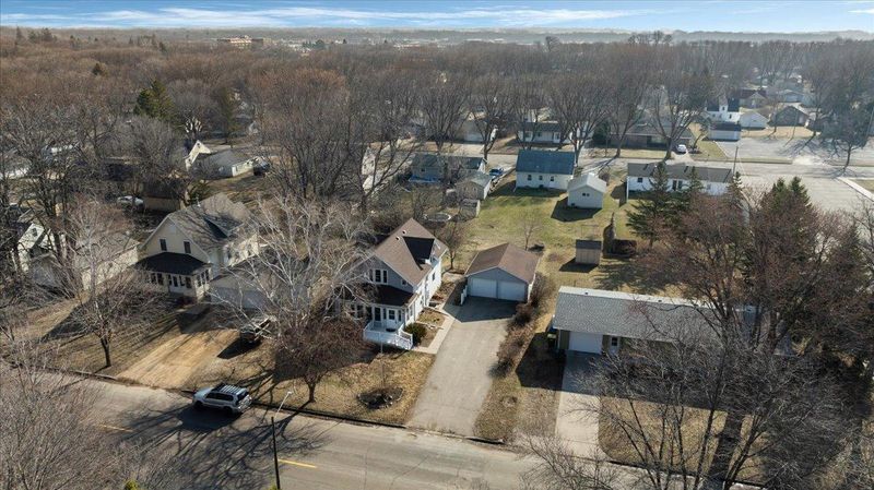 1613 9th St SW, Willmar, MN 56201