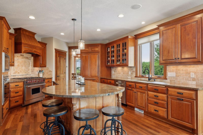 1632 Bishop Ave NW, Buffalo, MN 55313