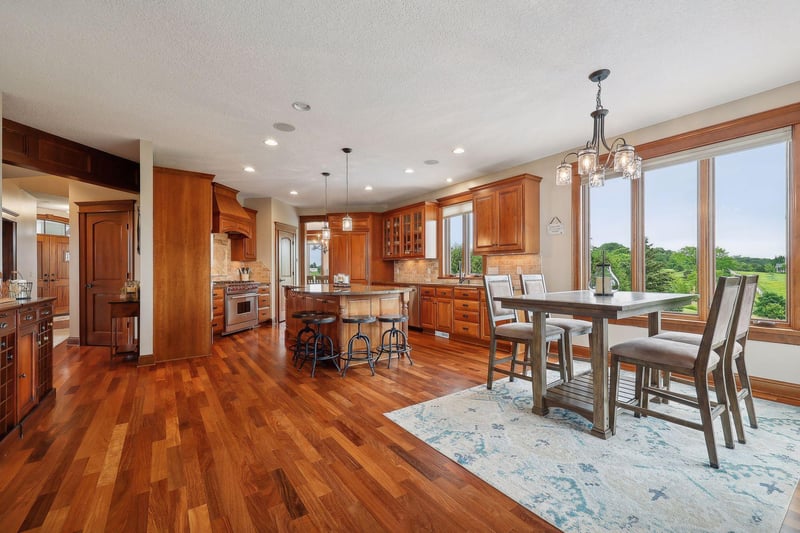 1632 Bishop Ave NW, Buffalo, MN 55313