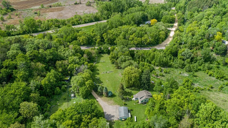32673 Rosewood Ln, Saint Peter, MN 56082