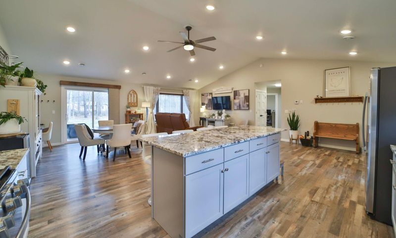 13772 Oakwood Dr, Baxter, MN 56425
