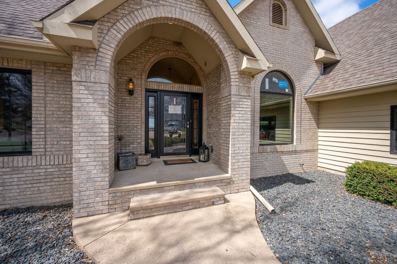 1650 Patriot Dr, Fairmont, MN 56031