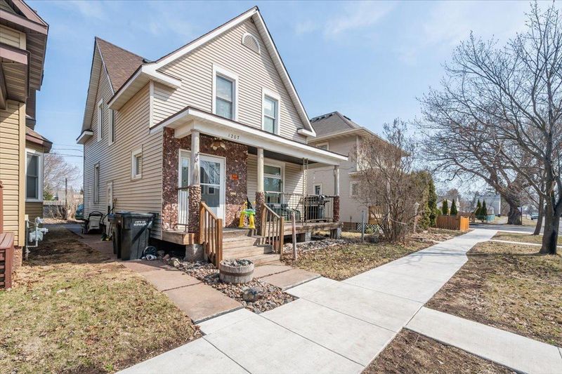 1207 N 13th St, Superior, WI 54880