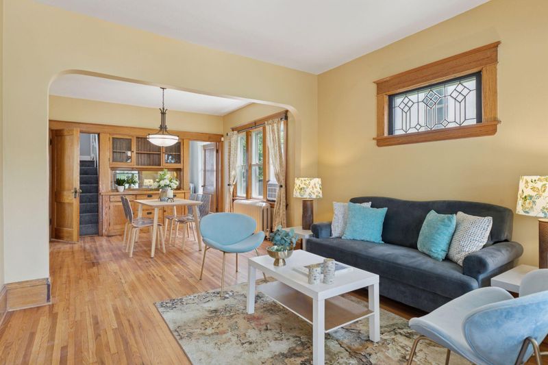 648 Asbury St, Saint Paul, MN 55104