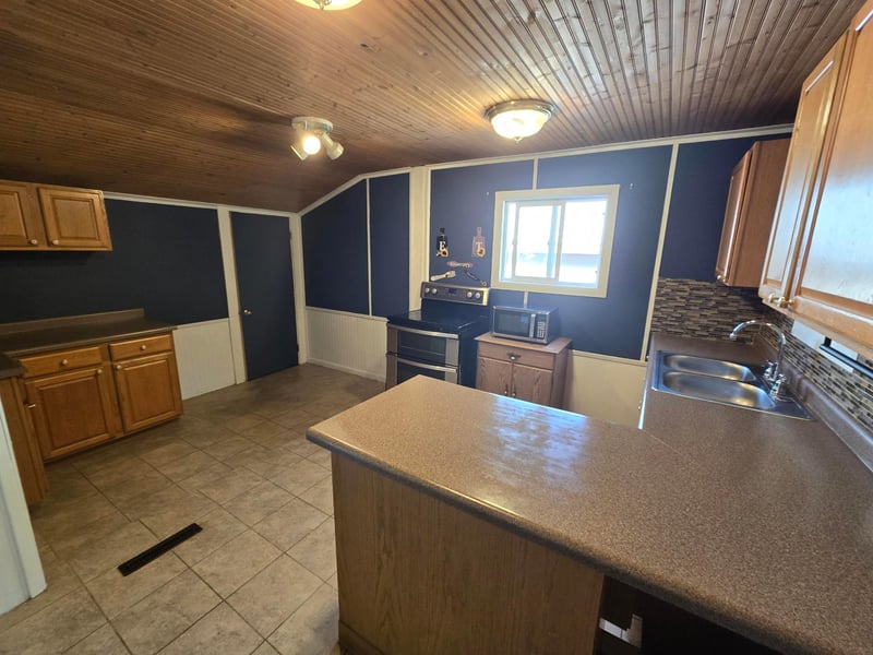 1401 3rd Ave, Heron Lake, MN 56137