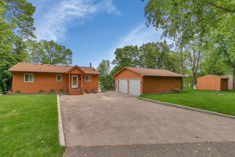 19558 Elmcrest Rd, Richmond, MN 56368