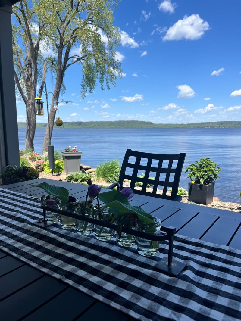 2041 S Oak St, Lake City, MN 55041