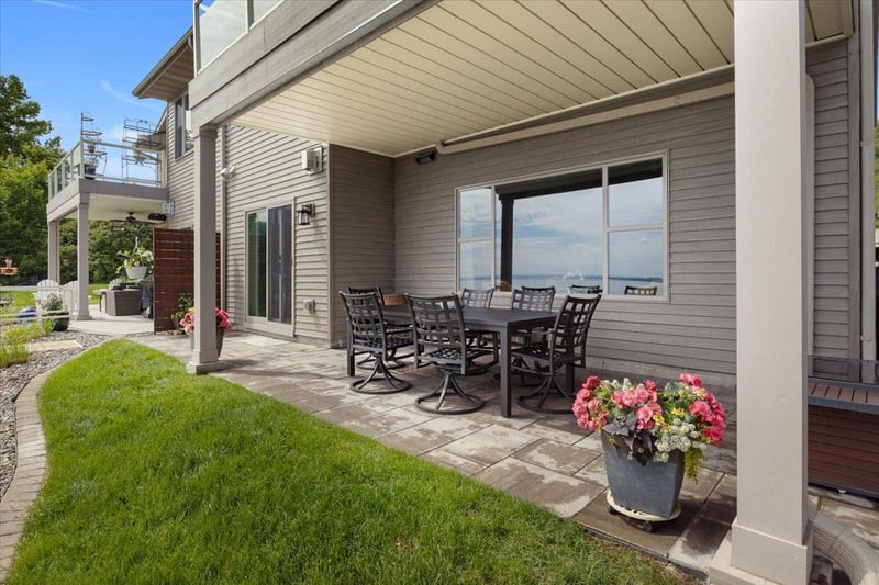 2041 S Oak St, Lake City, MN 55041