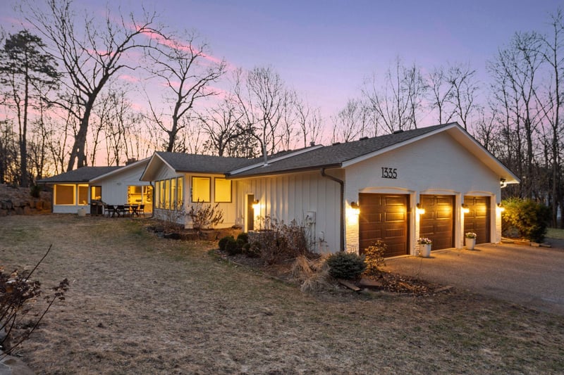 1335 Orono Oaks Dr, Orono, MN 55356