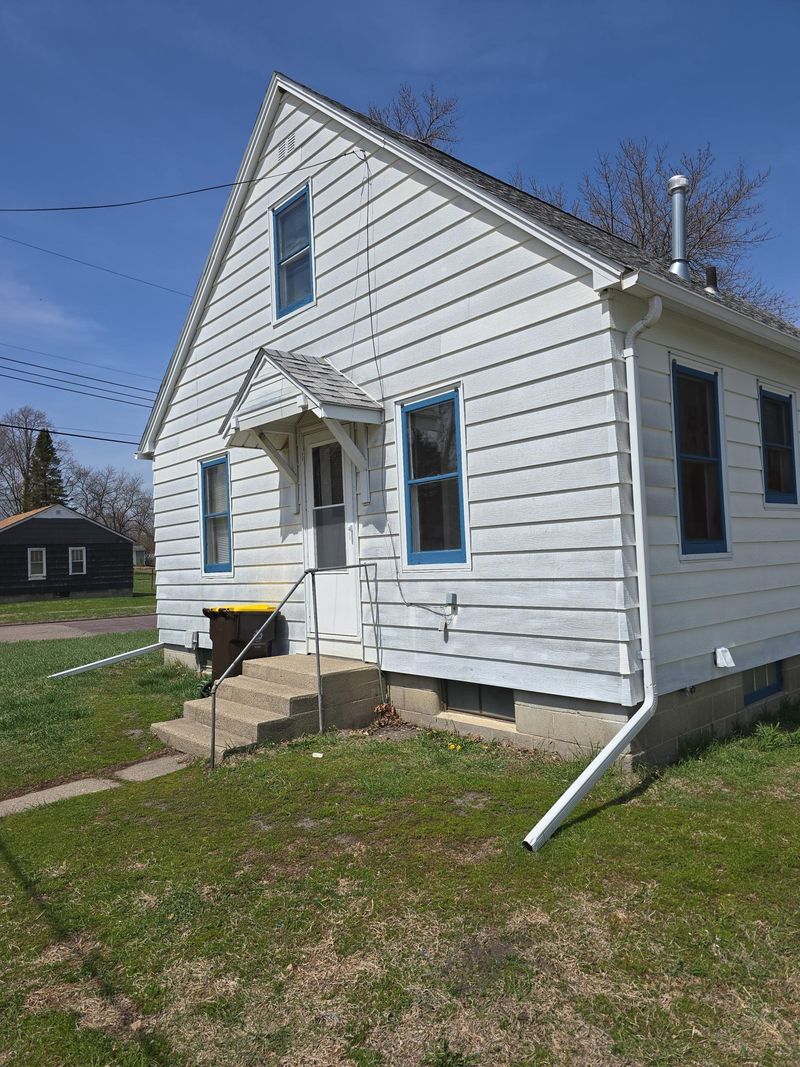 1202 N Orient St, Fairmont, MN 56031