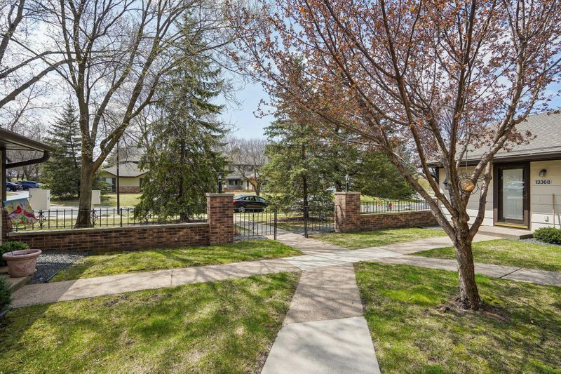 13352 Zenith Ln, Eden Prairie, MN 55346