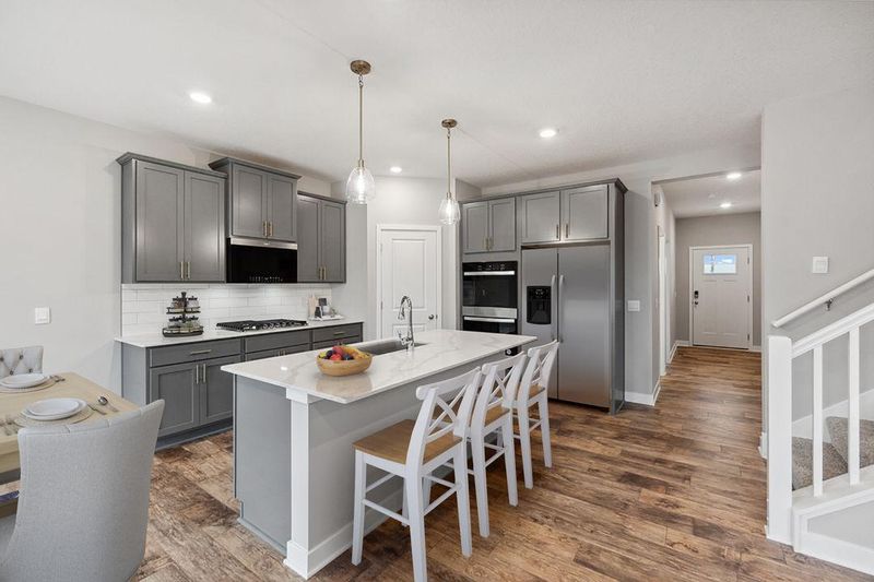 3943 Founders Pa, Chaska, MN 55318