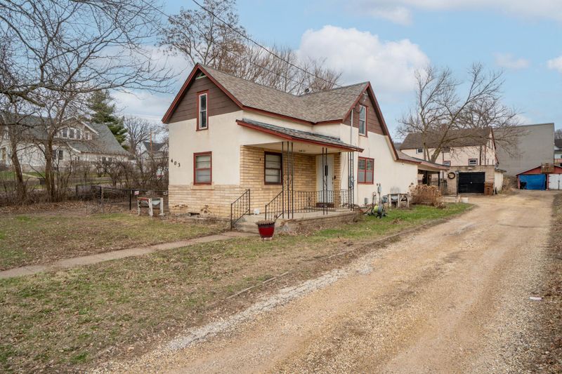 403 4th Ave E, Durand, WI 54736